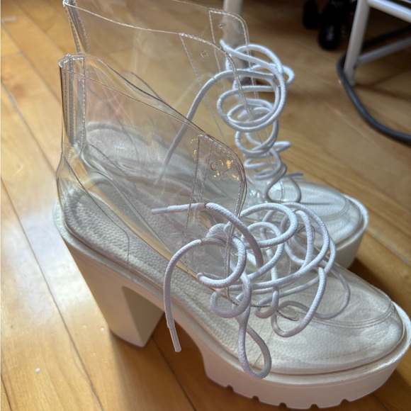 Clear high heels platform boots - Picture 2 of 5